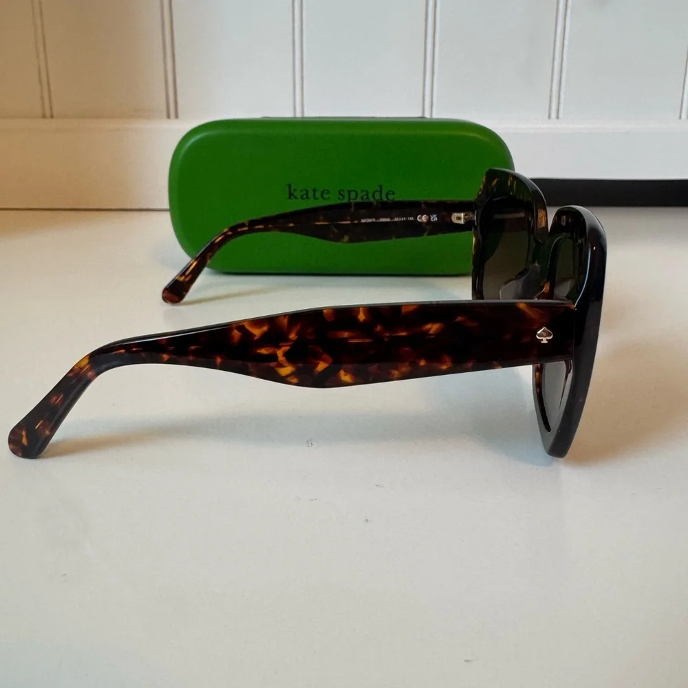Kate Spade Women’s Naomi Brown Square Sunglasses with Case